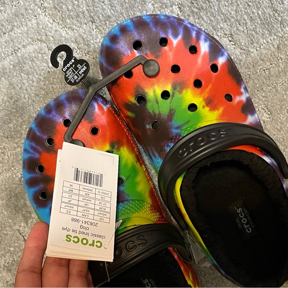 Crocs - Picture 3 of 4